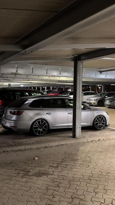 Gebraucht Seat Leon ST XCELLENCE 150 PS (110 kW) 2019 Silber Kombi