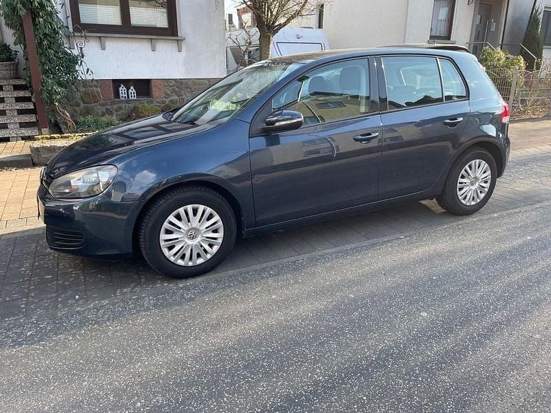 Gebraucht VW Golf VI 80 PS (58 kW) 2010 Blau Kleinwagen