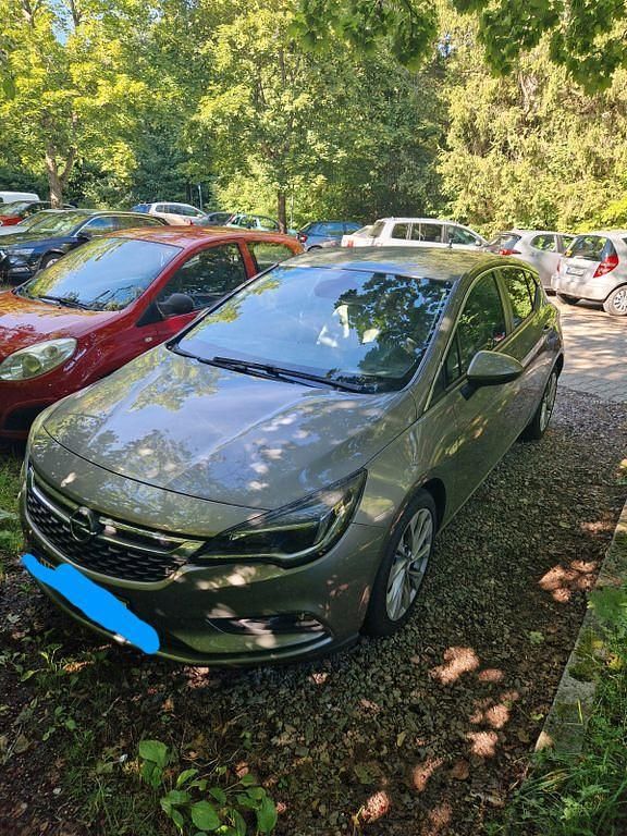 Silber Gebraucht 2015 Opel Astra Innovation Limousine | 7.250 € (Superpreis) - Bild 1/4