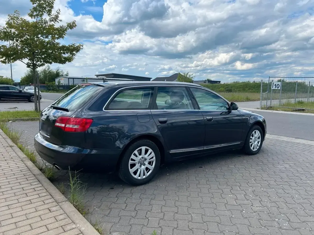 Gebraucht Audi A6 190 PS (139 kW) 2010 Grau Kombi