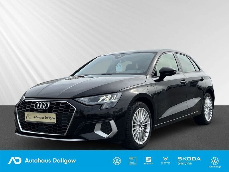 Schwarz Gebraucht 2022 Audi A3 Sportback e-tron Advanced Plus Limousine | 23.900 € (Guter Preis) - Bild 1/4