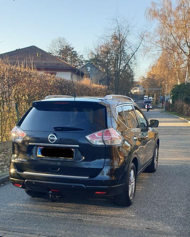 Gebraucht Nissan X-Trail Tekna 163 PS (119 kW) 2016 Schwarz SUV