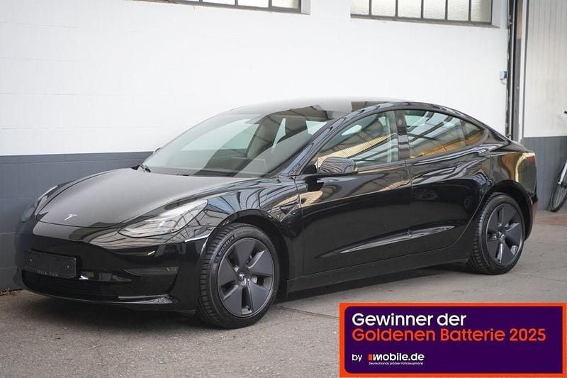 Schwarz Gebraucht 2021 Tesla Model 3 Long Range AWD Limousine | 23.950 € (Fairer Preis) - Bild 1/4