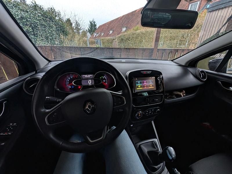 Gebraucht Renault Clio IV LIMITED 90 PS (66 kW) 2017 Schwarz Kleinwagen