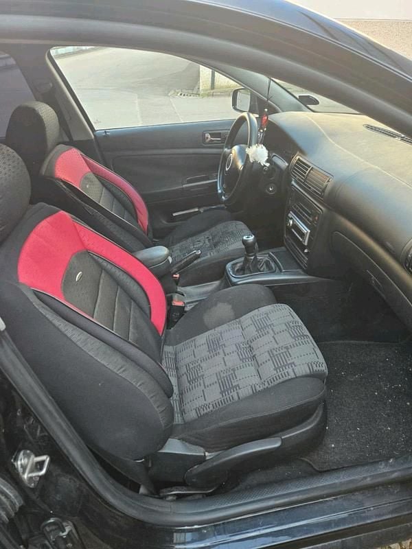 Gebraucht VW Passat 193 PS (141 kW) 2000 Schwarz Kombi