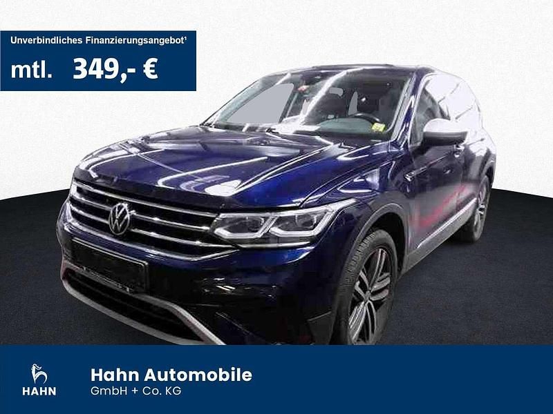 Blau Gebraucht 2022 VW Tiguan Allspace Elegance SUV | 31.930 € (Superpreis) - Bild 1/3