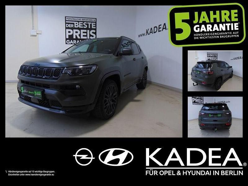 Grün (metallic) Gebraucht 2021 Jeep Compass SUV | 22.990 € (Fairer Preis) - Bild 1/4