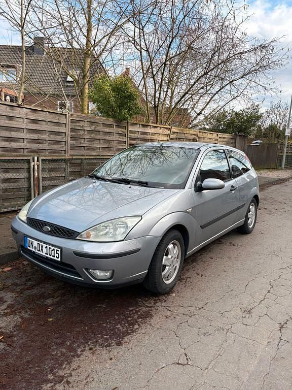 Gebraucht Ford Focus 101 PS (74 kW) 2003 Grau Coupé