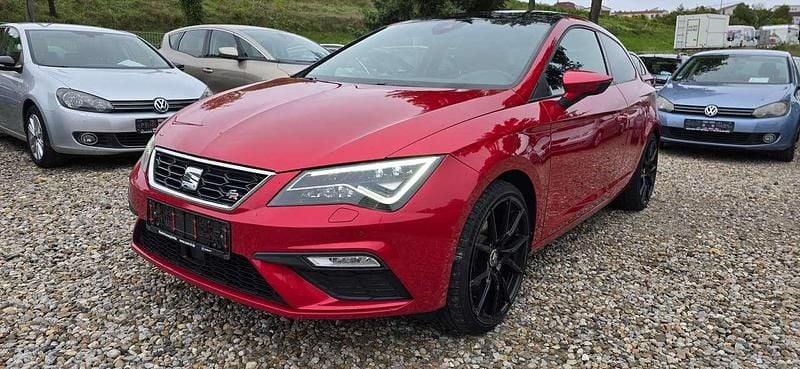 Desire red Gebraucht 2017 Seat Leon FR Coupé | 13.800 € (Guter Preis) - Bild 1/4