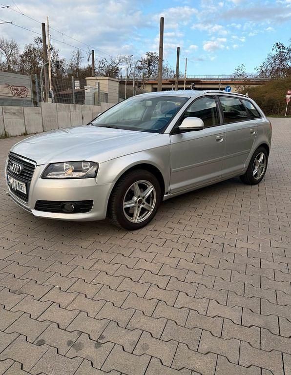 Gebraucht Audi A3 Ambiente 125 PS (91 kW) 2008 Silber Kleinwagen