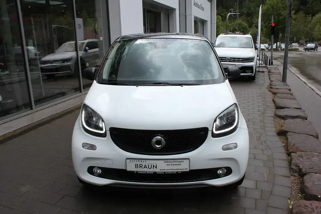 Usata Smart ForFour Passion 71 CV (52 kW) 2019 Nero Utilitaria