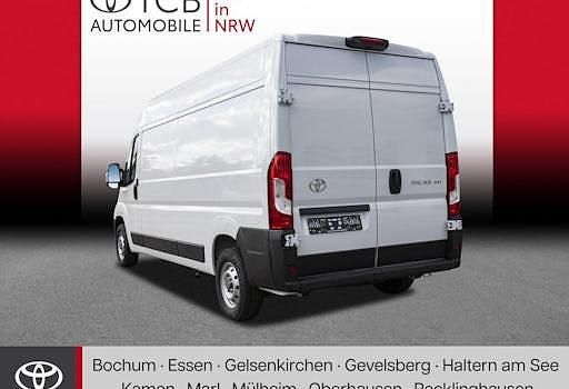 Gebraucht Toyota Proace 140 PS (102 kW) 2024 Weiß Van / Kleinbus