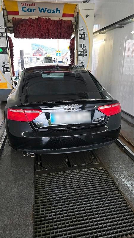 Gebraucht Audi A5 Sportback 170 PS (125 kW) 2015 Schwarz Kleinwagen