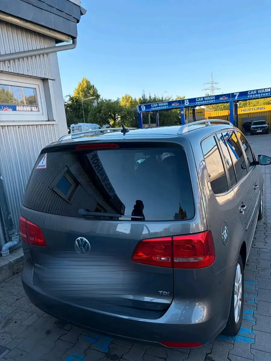 Gebraucht VW Touran 105 PS (77 kW) 2013 Grau Van / Kleinbus