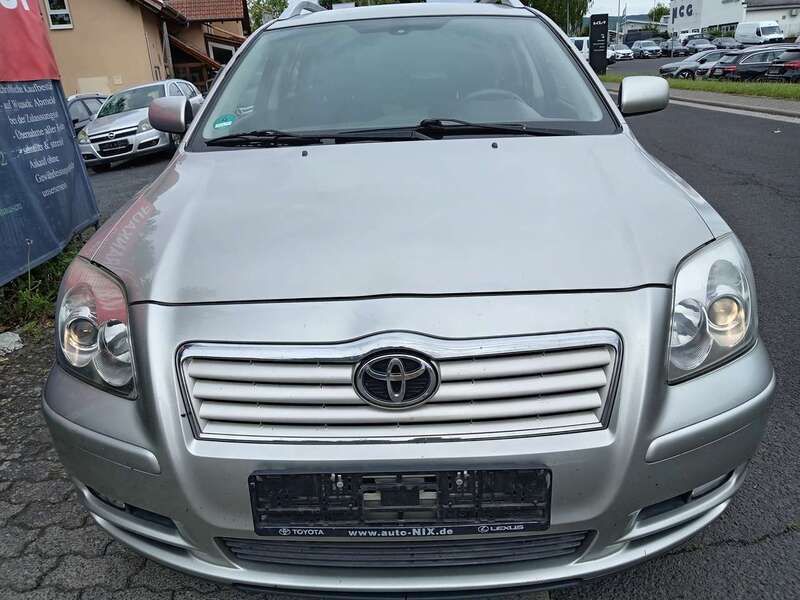 Polarsilber metallic Gebraucht 2003 Toyota Avensis Sol Kombi | 1.699 € (Guter Preis) - Bild 1/4