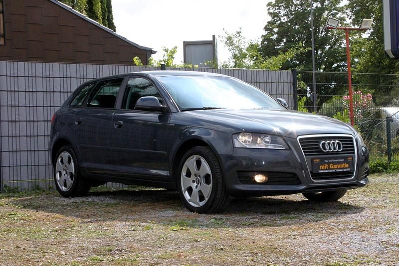 Grau Gebraucht 2009 Audi A3 Attraction Kombi | 6.450 € (Fairer Preis) - Bild 1/4