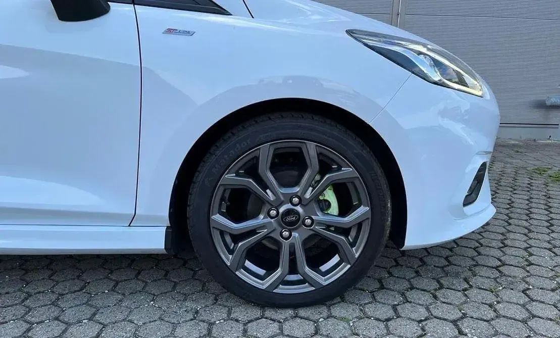 Gebraucht Ford Fiesta ST-Line 140 PS (102 kW) 2017 Weiß Kleinwagen