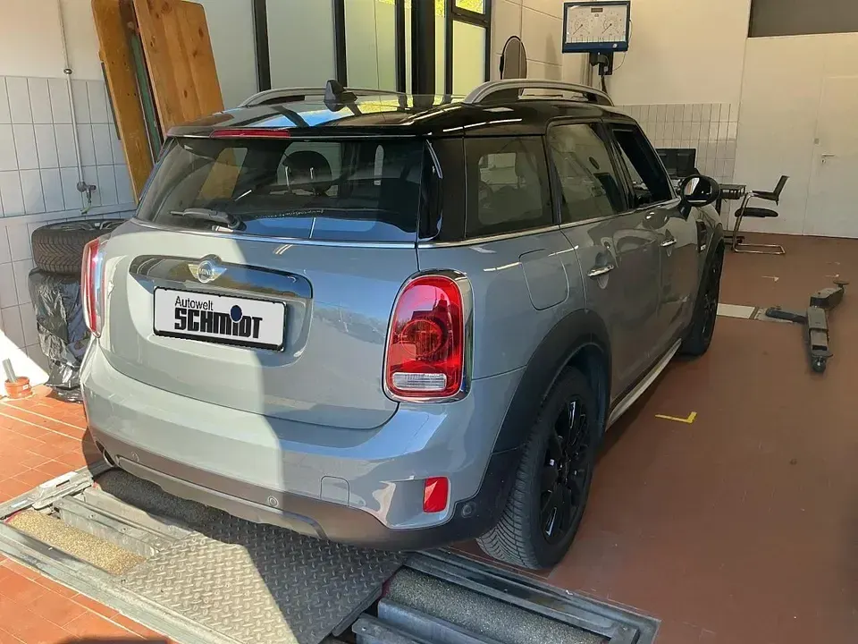 Gebraucht Mini Cooper Countryman 136 PS (100 kW) 2017 (grau)  moonwalk grey SUV