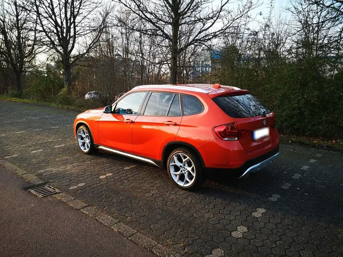 Gebraucht BMW X1 xLine 184 PS (135 kW) 2012 Orange SUV