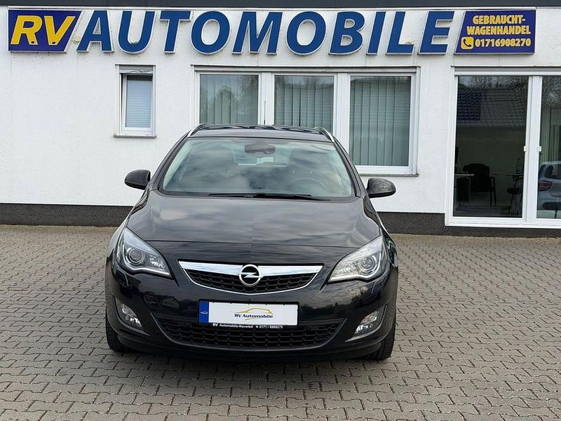 Gebraucht Opel Astra Innovation 165 PS (121 kW) 2012 Schwarz Kombi