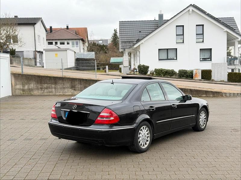Gebraucht Mercedes E320 224 PS (164 kW) 2004 Schwarz Limousine