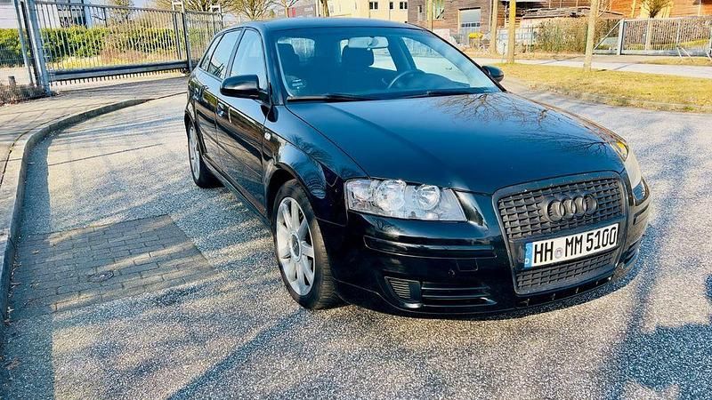 Schwarz Gebraucht 2005 Audi A3 Sportback Attraction Limousine | 3.390 € (Etwas zu teuer) - Bild 1/4