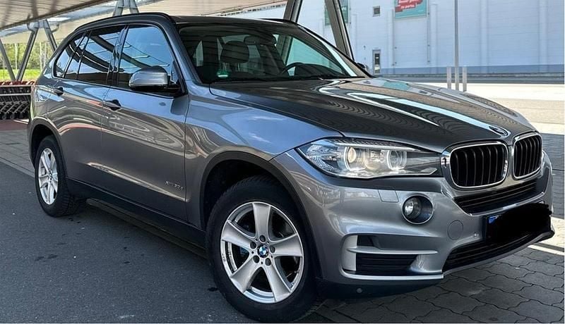 Grau Gebraucht 2016 BMW X5 Comfort Edition SUV | 17.499 € (Superpreis) - Bild 1/4