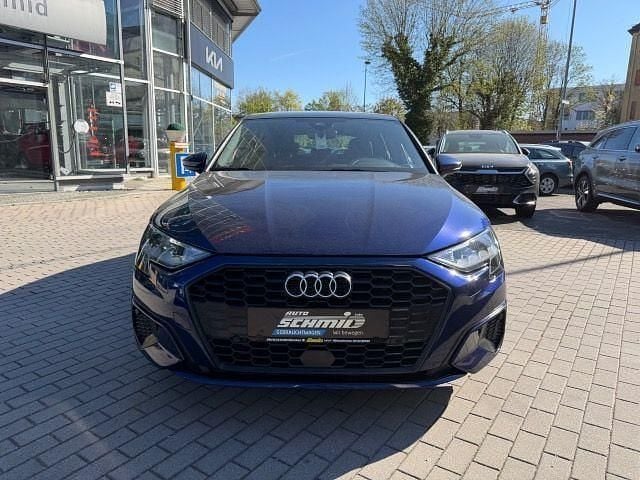 Second-hand Audi A3 Advanced 204 CP (150 kW) 2021 Albastru Berlinǎ
