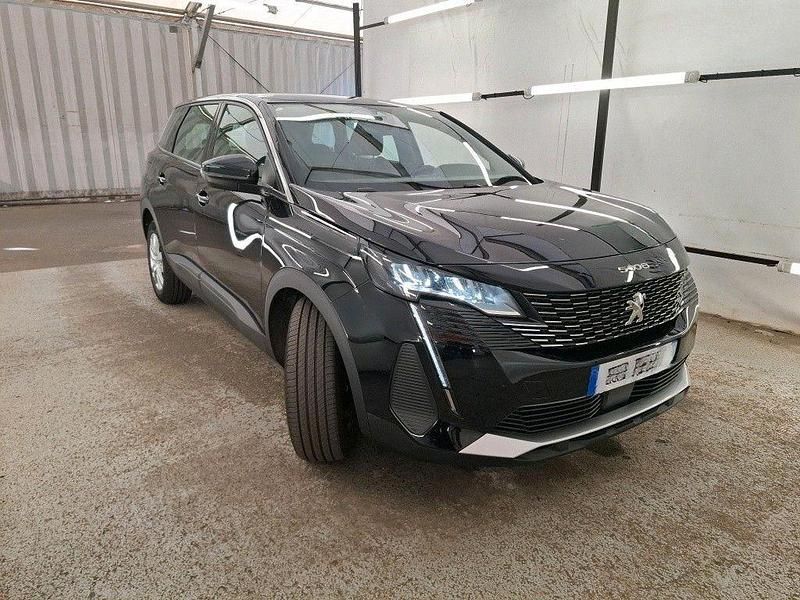 Schwarz Gebraucht 2023 Peugeot 5008 Van / Kleinbus | 20.825 € (Fairer Preis) - Bild 1/4