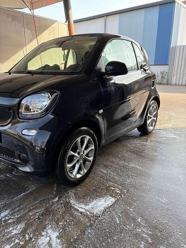 Gebraucht Smart ForTwo Coupé 75 PS (55 kW) 2018 Coupé