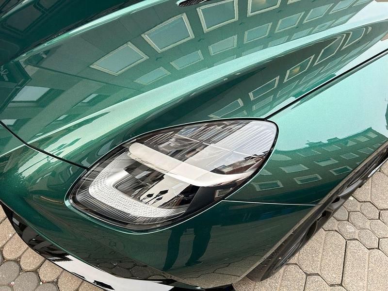 Neu Aston Martin V8 Vantage 680 PS (500 kW) 2026 Grün Cabrio