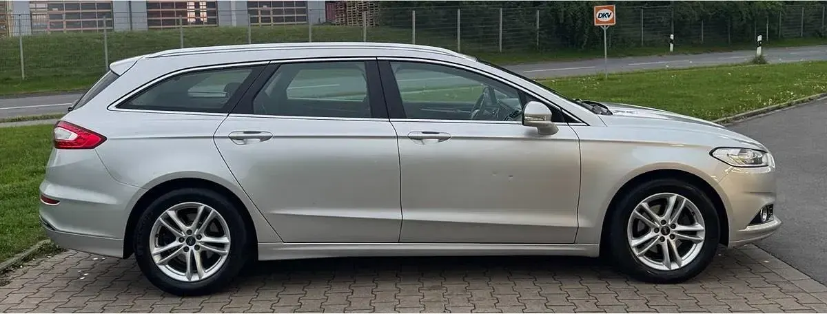 Używany Ford Mondeo 150 KM (110 kW) 2016 Srebrny Kombi