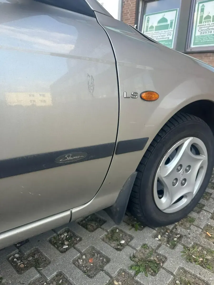 Używany Kia Shuma 2000 Srebrny Hatchback