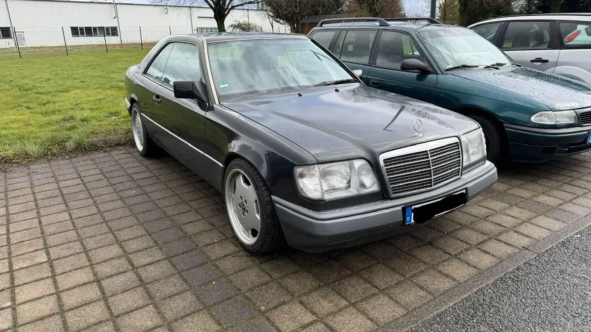 Gebraucht Mercedes E320 220 PS (161 kW) 1994 Grau Coupé
