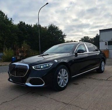 Schwarz Neu 2024 Mercedes S680 Maybach Limousine | 704.480 € - Bild 1/4