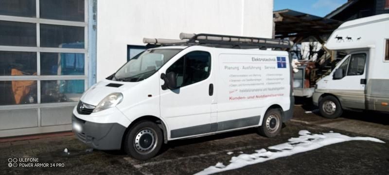 Gebraucht Opel Vivaro 90 PS (66 kW) 2009 Weiß Van / Kleinbus