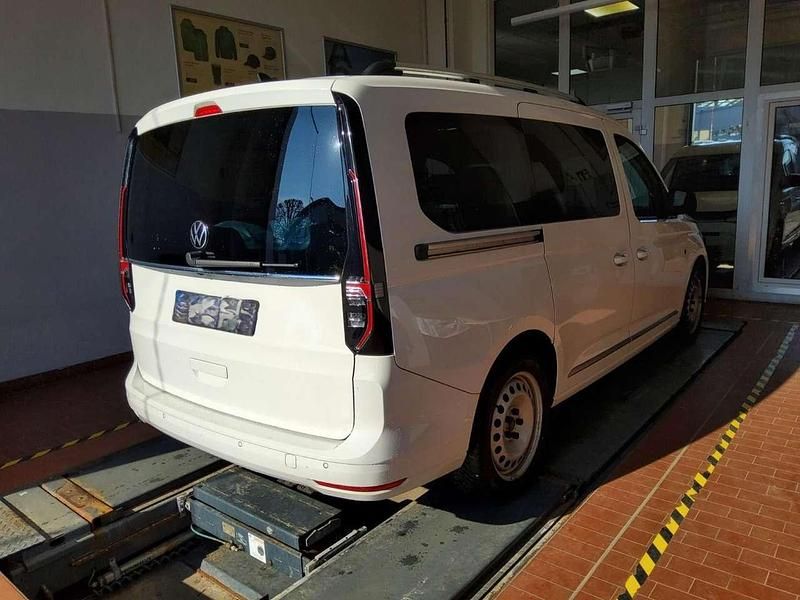 Gebraucht VW Caddy Style 122 PS (89 kW) 2021 B4 candyweiß Van / Kleinbus