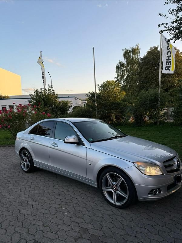 Silber Gebraucht 2007 Mercedes C220 Limousine | 7.500 € (Fairer Preis) - Bild 1/4