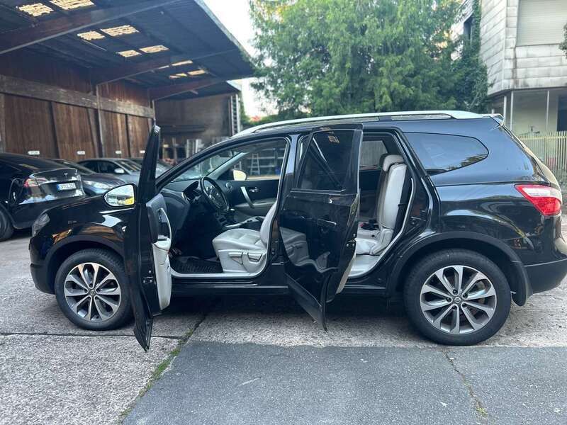 Schwarz Gebraucht 2013 Nissan Qashqai +2 SUV | 4.999 € (Superpreis) - Bild 1/4