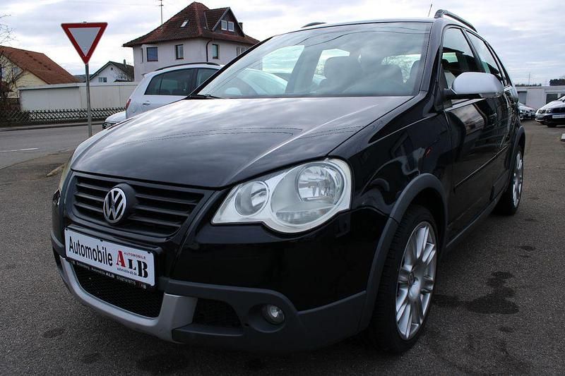 Schwarz Gebraucht 2008 VW Polo Cross Kleinwagen | 3.950 € (Fairer Preis) - Bild 1/4