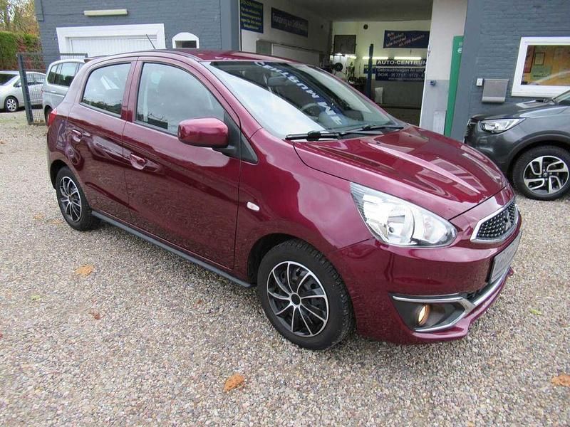 Gebraucht Mitsubishi Space Star 71 PS (52 kW) 2019 Rot Limousine