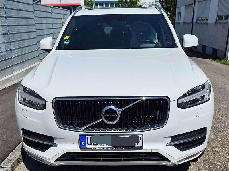 Weiß Gebraucht 2016 Volvo XC90 Momentum SUV | 23.900 € (Etwas zu teuer) - Bild 1/4