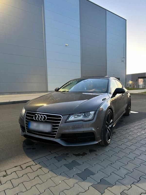 Grau Gebraucht 2013 Audi A7 S-Line Kleinwagen | 16.900 € (Guter Preis) - Bild 1/4