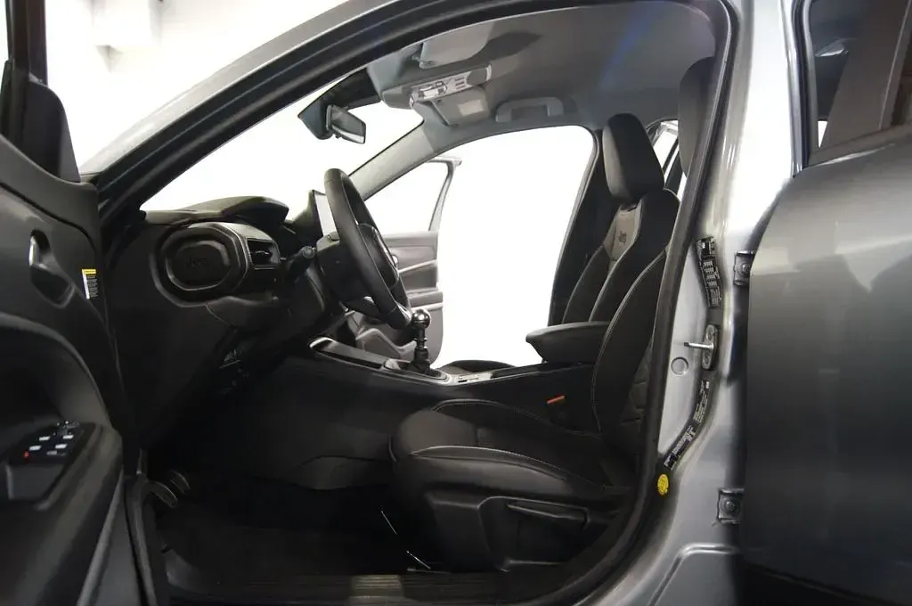Gebraucht Jeep Avenger Altitude 101 PS (74 kW) 2024 Grau SUV