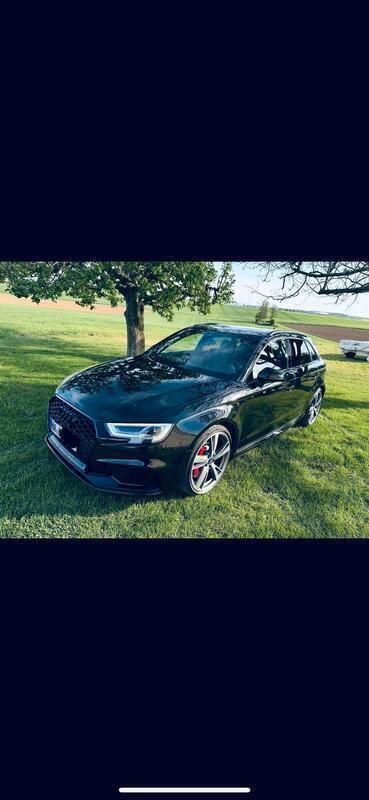 Schwarz Gebraucht 2017 Audi RS3 Design Kleinwagen | 43.499 € (Superpreis) - Bild 1/4