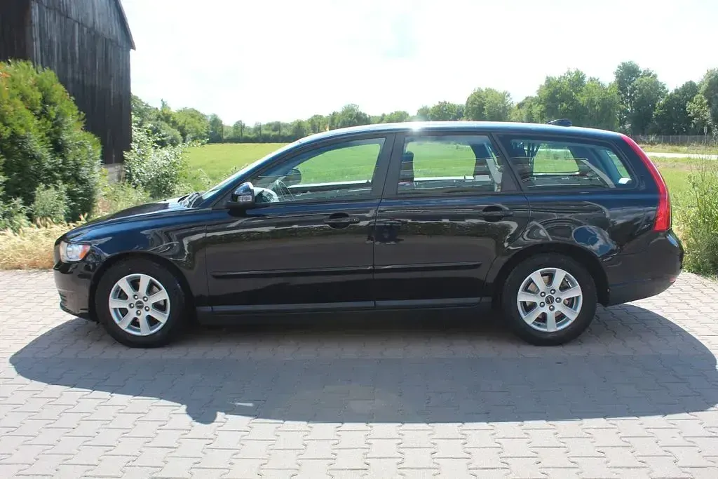Gebraucht Volvo V50 109 PS (80 kW) 2009 Schwarz Kombi