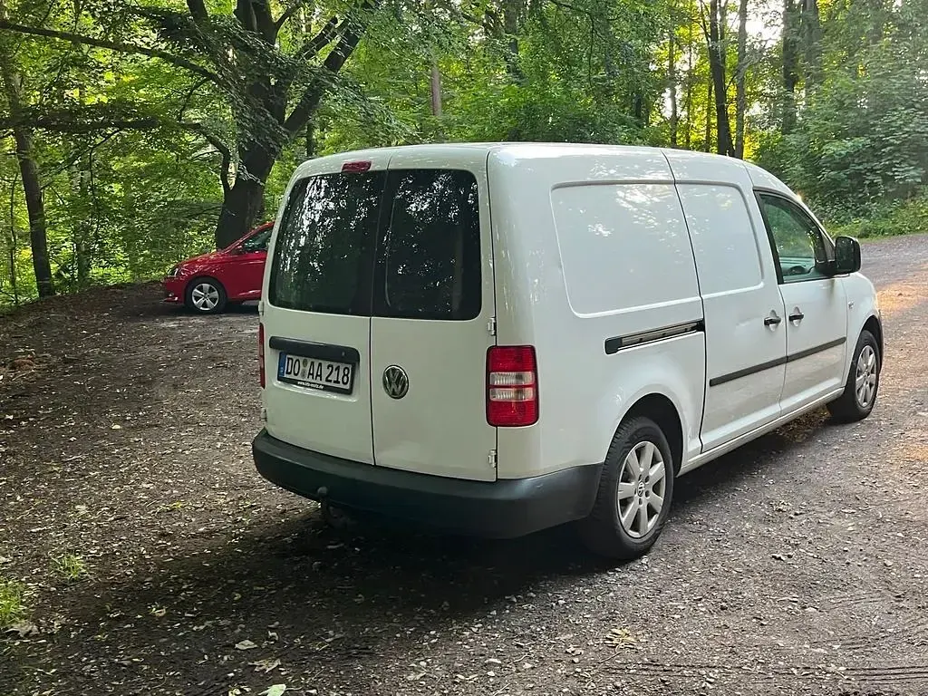 Gebraucht VW Caddy Maxi 102 PS (75 kW) 2013 Weiß Van / Kleinbus