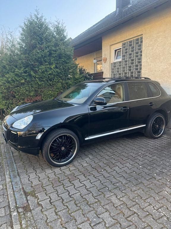 Second-hand Porsche Cayenne 450 CP (330 kW) 2007 Negru SUV