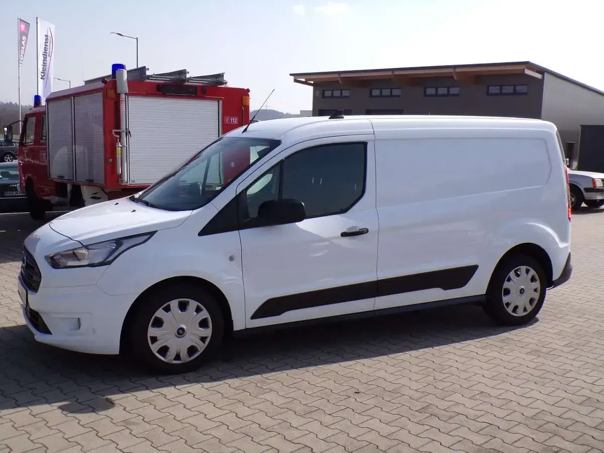 Gebraucht Ford Transit 120 PS (88 kW) 2021 Frozen white Kombi