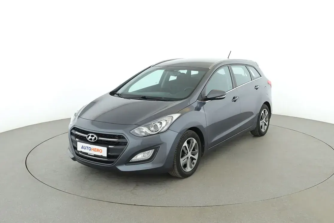 Gebraucht Hyundai i30 Trend 110 PS (80 kW) 2015 Kombi